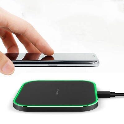 Amazon Hot Selling 10W Fast Wireless Charging  Phone Charger Plate Wireless Charger For iPhone Charger Universal Mobile Chargers